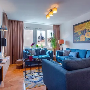  Apartment Deluxe Center Blue